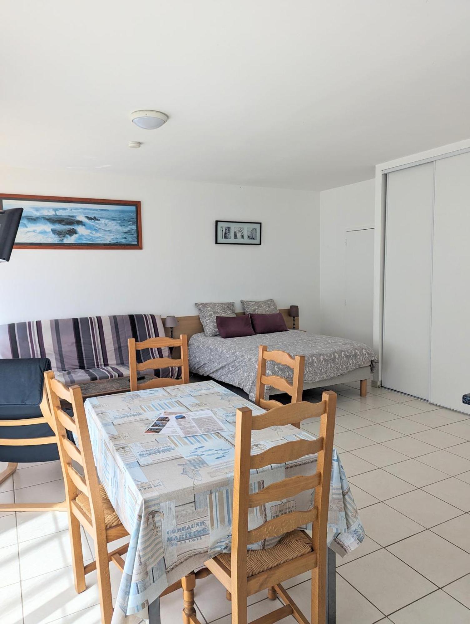 Appart' Avec Grande Terrasse Vue Mer -50M Plage Et Du Sentier De Randonnee Planguenoual Exterior photo